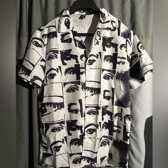 SHEIN Other - ⬛️👀⬜️ SHEIN Mens Shirt Sleeve Button Up Shirt, size M ⬜️⬛️